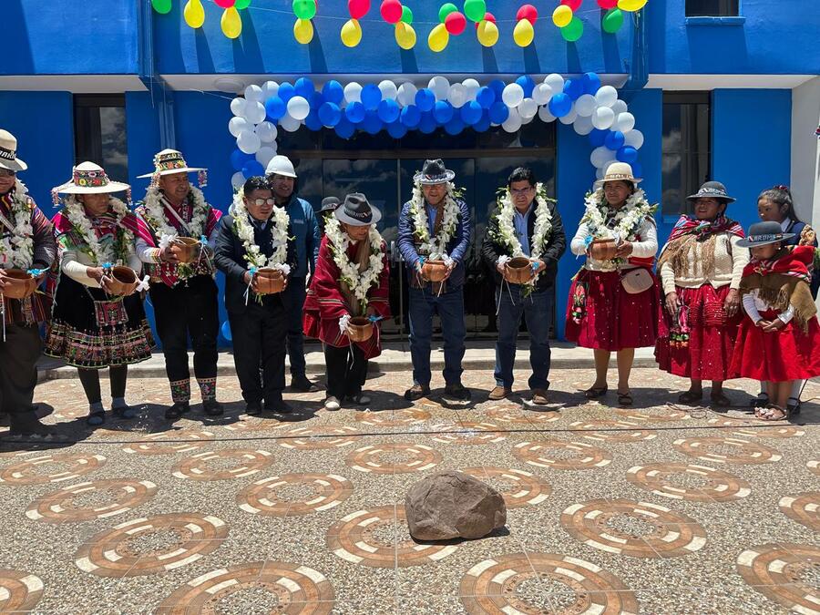 En Salinas de Garci Mendoza entregan una unidad educativa y un internado con Bs 8,1 millones