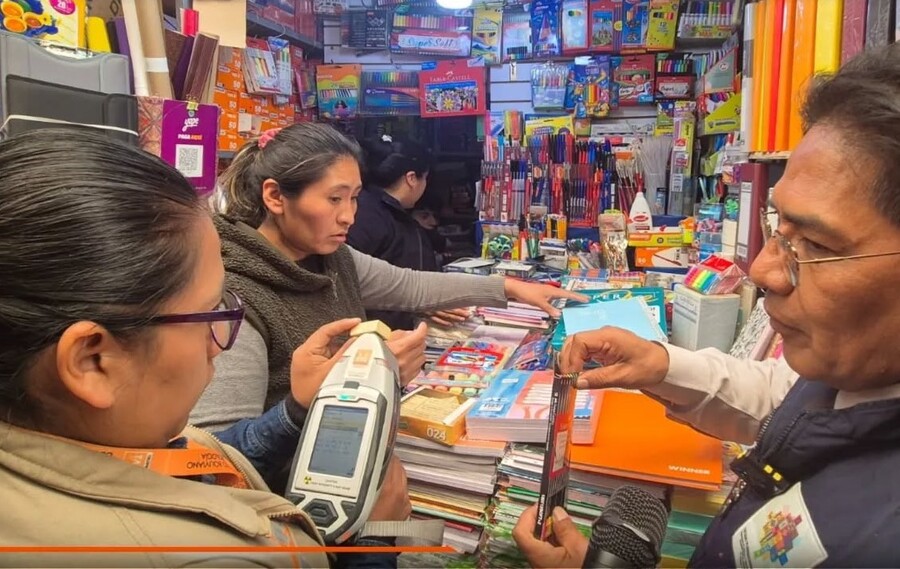 Activa operativos de control para prevenir imposición de uniformes, compras direccionadas y alza de precios de material escolar