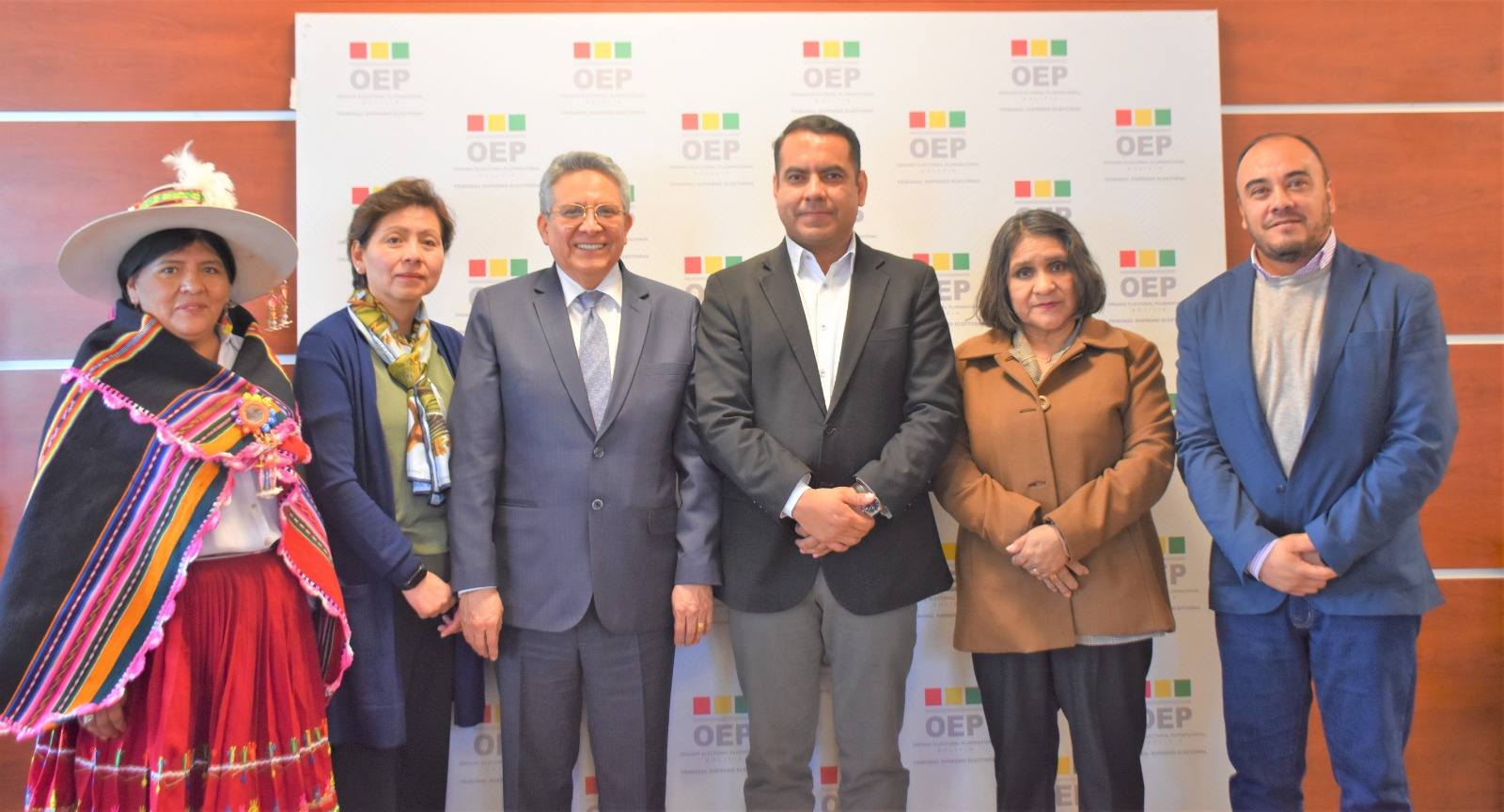 Empresarios privados dispuestos a coordinar debates presidenciales para las elecciones de agosto