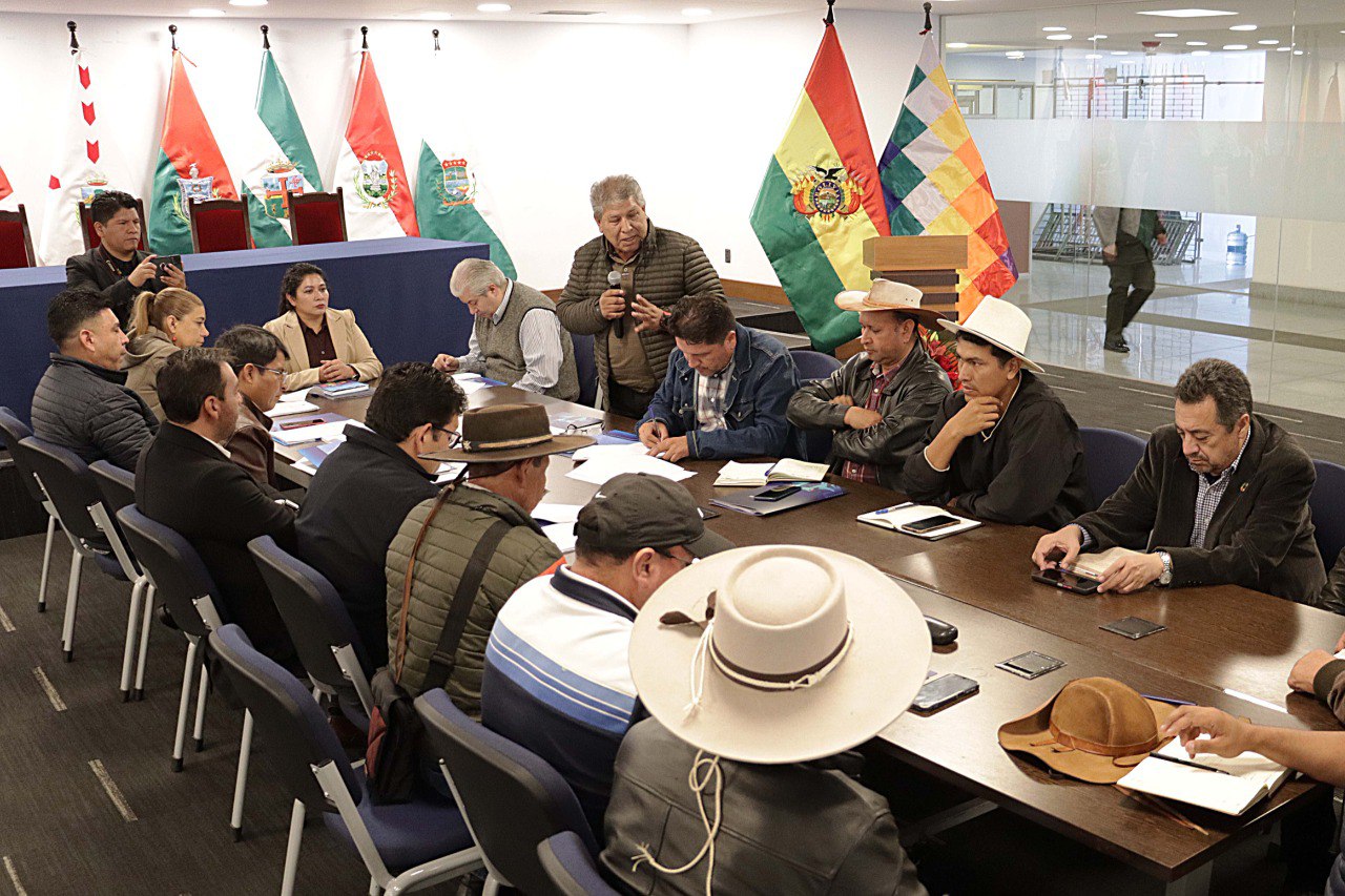 Diputados socializan proyecto para incorporar un tramo de la vía Chuquisaca-Tarija a la Red Vial Fundamental