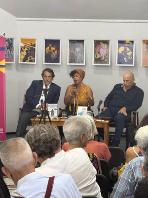 En la Feria del Libro de Cuba presentan libro del exembajador Basteiro sobre envío de armamento de Argentina a Bolivia en 2019