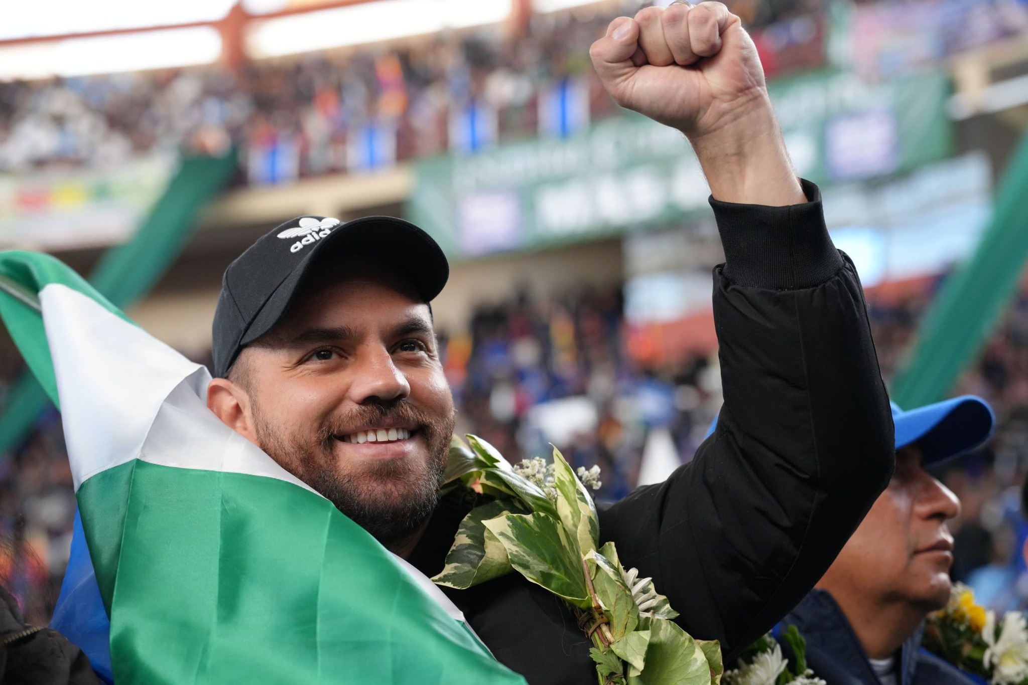 Del Castillo afirma que Morales le hizo un tremendo favor al MAS al renunciar a su militancia