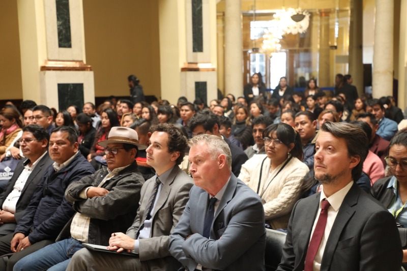Escuela de Gestión Pública ofrece diplomado "Praxis de la Geapolítica del Vivir Bien"