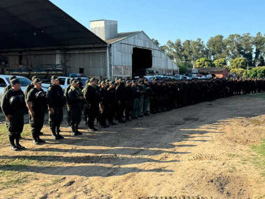 Despliegan operativo policial para desalojar a avasalladores armados en Santa Rita 