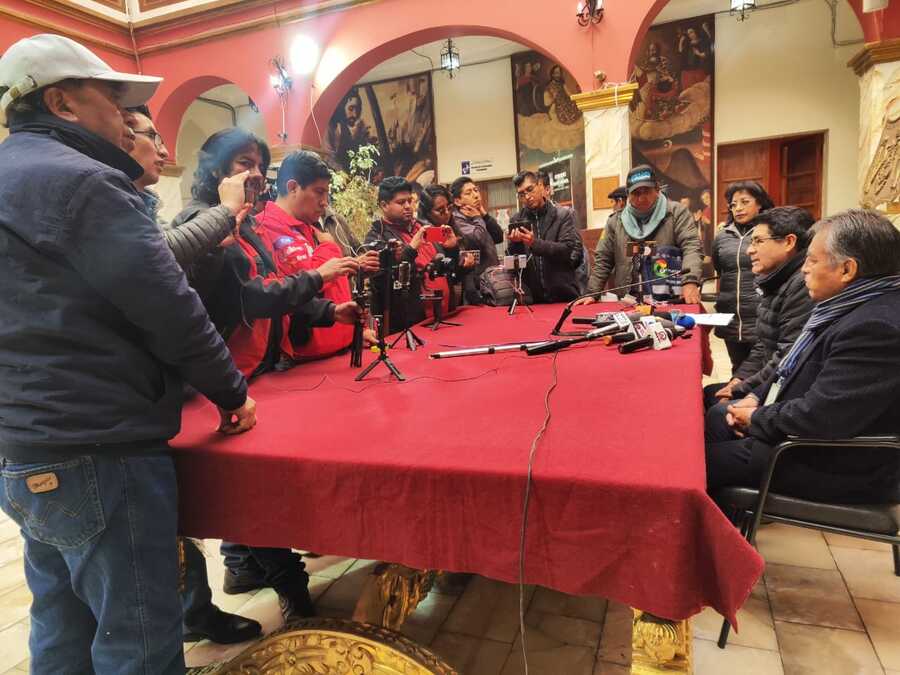 Más de 65.000 maestros y administrativos participan del Examen de Ascenso de Categoría 2025