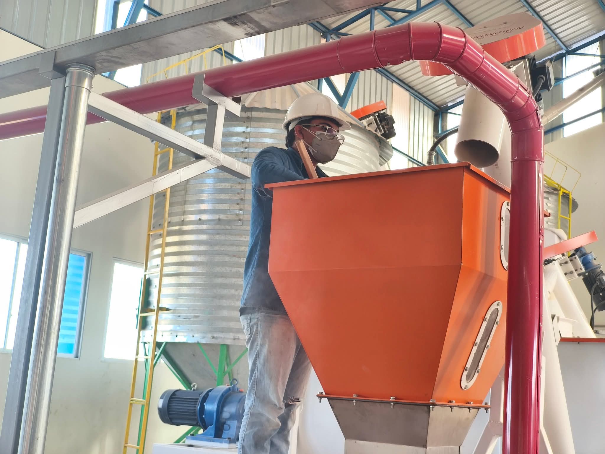 Planta Procesadora de Alimento Balanceado de Bella Flor realiza pruebas de producción