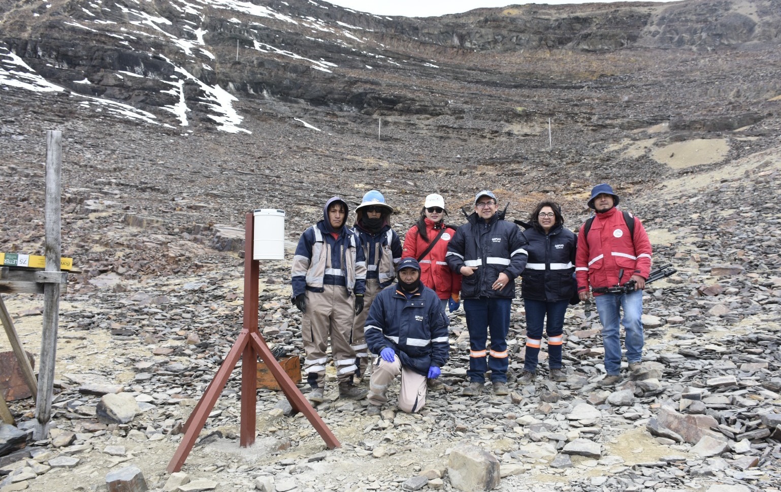 Instalan primera estación de monitoreo con precisión nuclear en el ciclo hidrológico del altiplano paceño