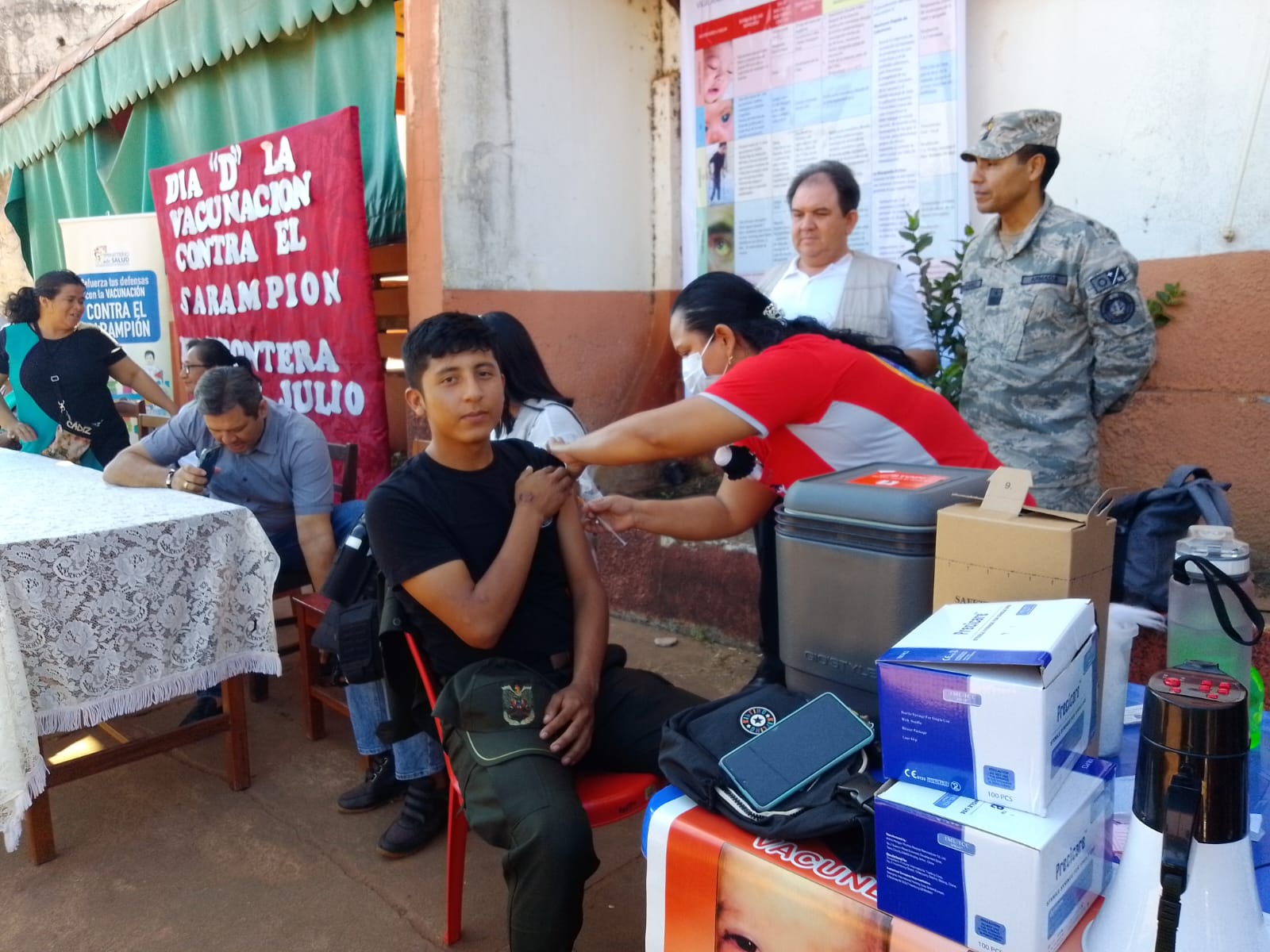 Bolivia activa vacunación masiva contra el sarampión en municipios fronterizos con Brasil