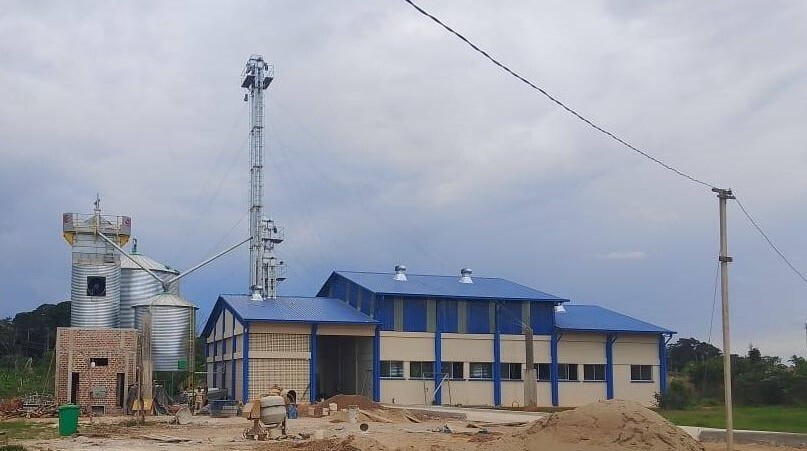 Entra en fase final montaje de equipamiento de la planta de alimentos balanceados de Pando