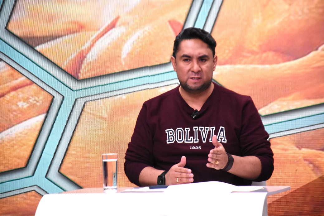 Siles asegura que modelo económico funciona y prioriza el consumo interno