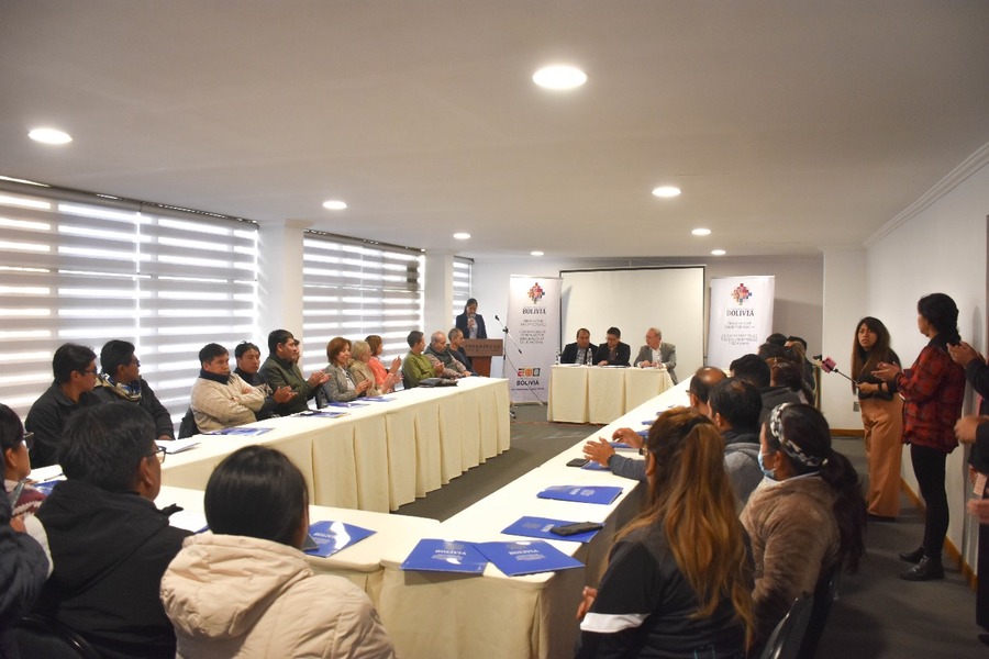 España y Bolivia capacitan a personal de salud en manejo de urgencias, emergencias, catástrofes y desastres