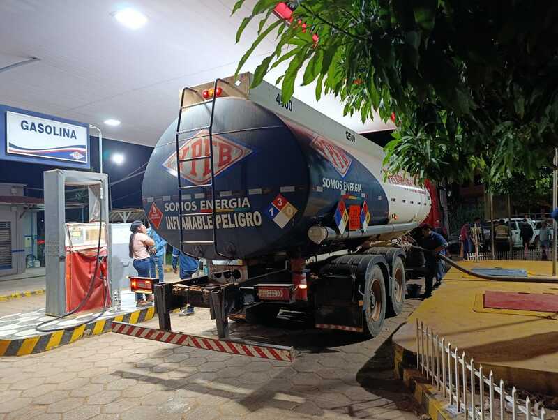 Levantan toma de la Zona Comercial Cobija y YPFB retoma despacho de combustibles