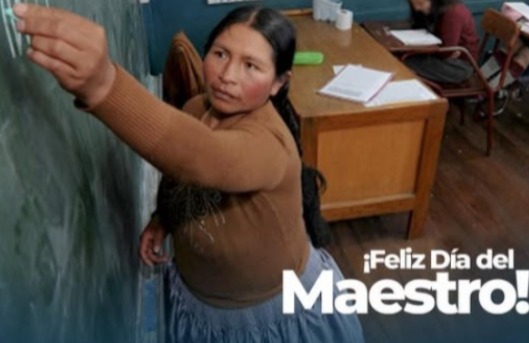 Arce destaca la labor de los maestros y su contribución al crecimiento y desarrollo