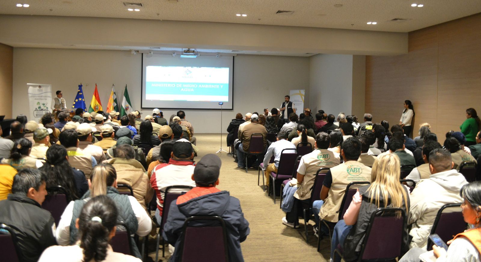 Presentan plan para prevenir incendios forestales en Santa Cruz
