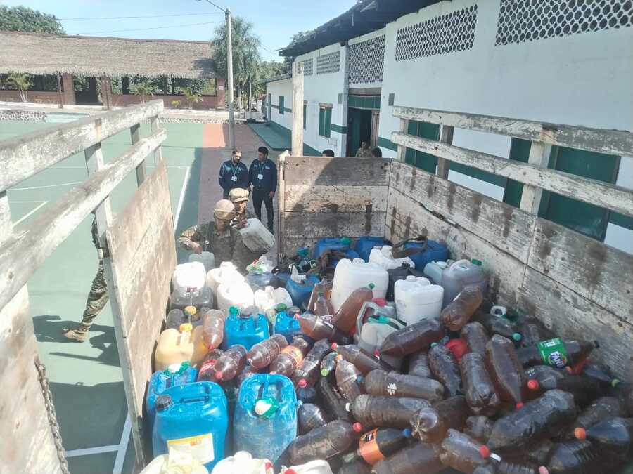 Incautan alrededor de 4.000 litros de gasolina de contrabando en cuatro días en Santa Cruz