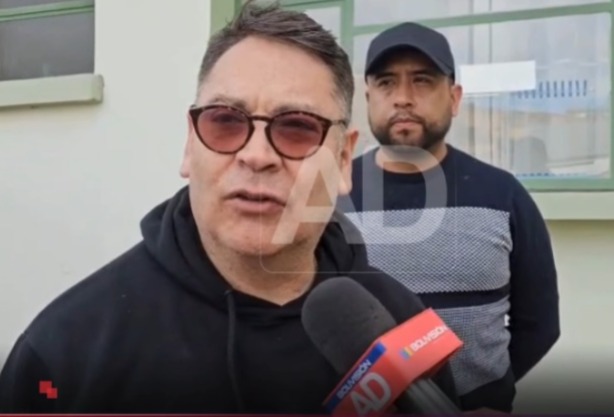 Viceministro Aguilera confirma la muerte de un subteniente de la Policía por impacto de bala en Llallagua