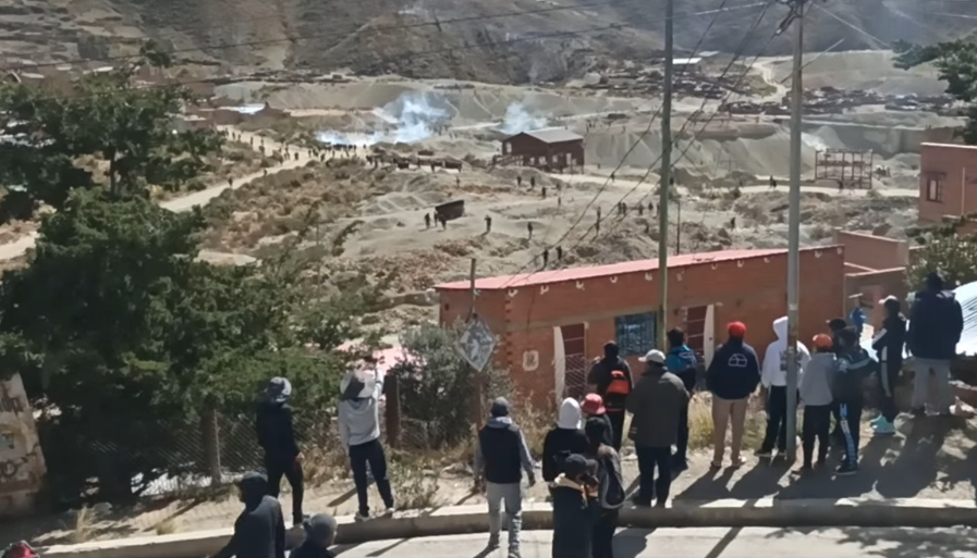 Detenidos en Llallagua develan que pagan Bs 300 por día de bloqueo y sacan multa por inasistencia
