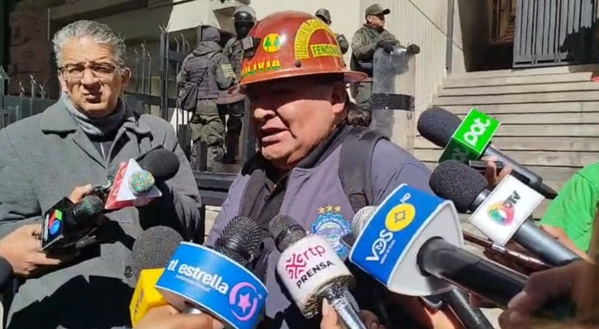 Estiman que el sector minero perdió más de $us 100 millones a causa del bloqueo evista