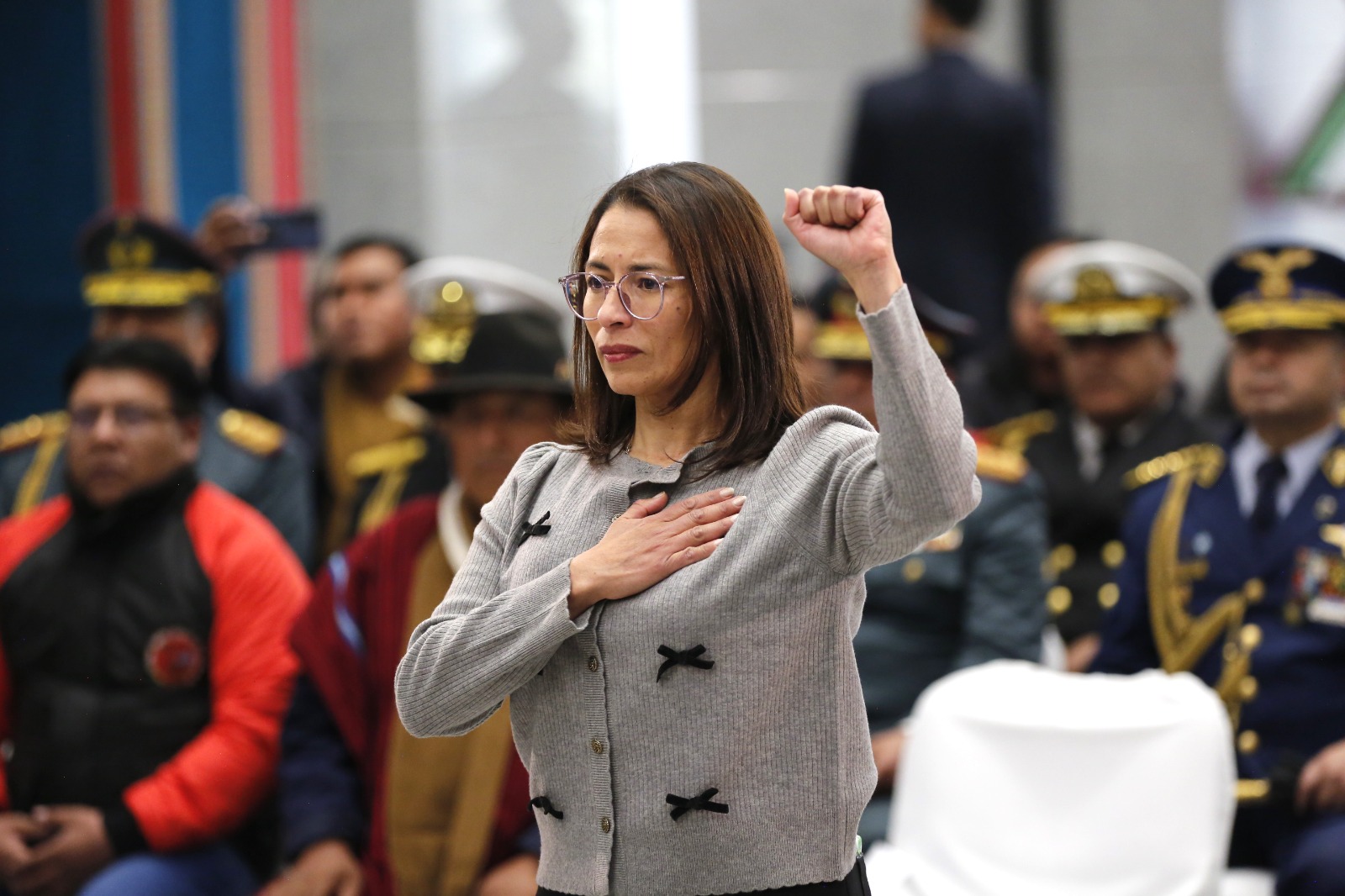 Jessica Saravia jura como ministra de Justicia con la misión de forjar una relación armónica con el Órgano Judicial