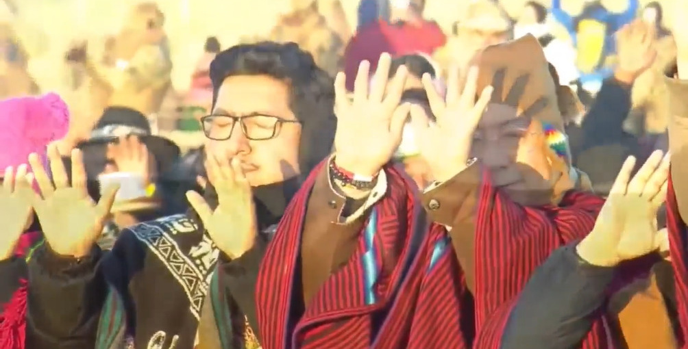 Mandatarios reciben los primeros rayos del sol en Tiwanacu durante el Año Nuevo Andino Amazónico y del Chaco 5533