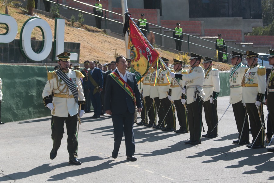 Presidente destaca compromiso y modernización de la Policía Boliviana en su 199 aniversario