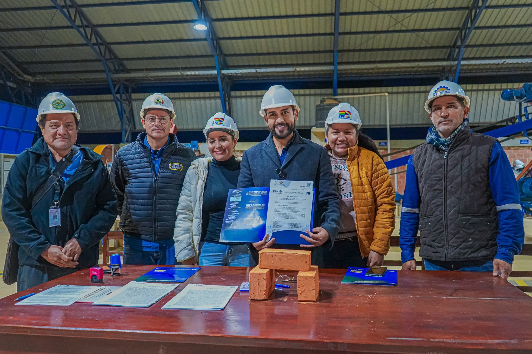 Primera fábrica de ladrillo pavic empieza operaciones y pasa a la Alcaldía de Trinidad para su administración