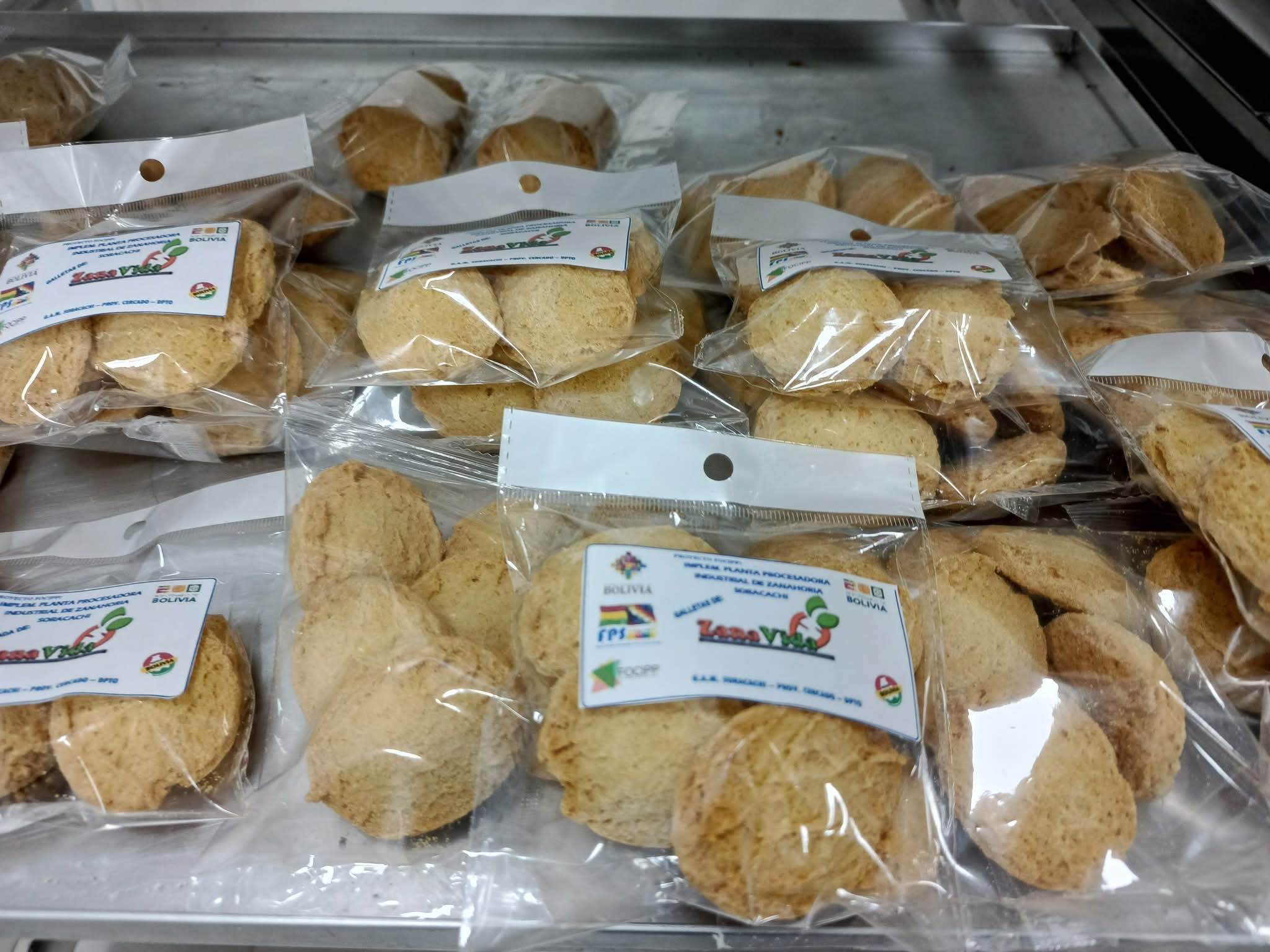 Planta de Sorocachi produce harina, jugo, pan y mermelada de zanahoria