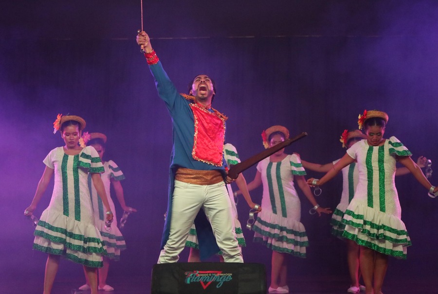Santa Cruz tiene a sus tres elencos para la final de Bolivia danza en el Bicentenario