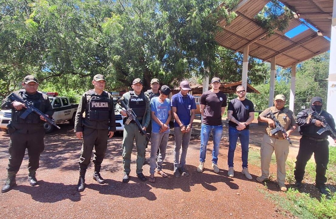 Policía Boliviana entrega a sus pares de Brasil a prófugos de la justicia de ese país vecino