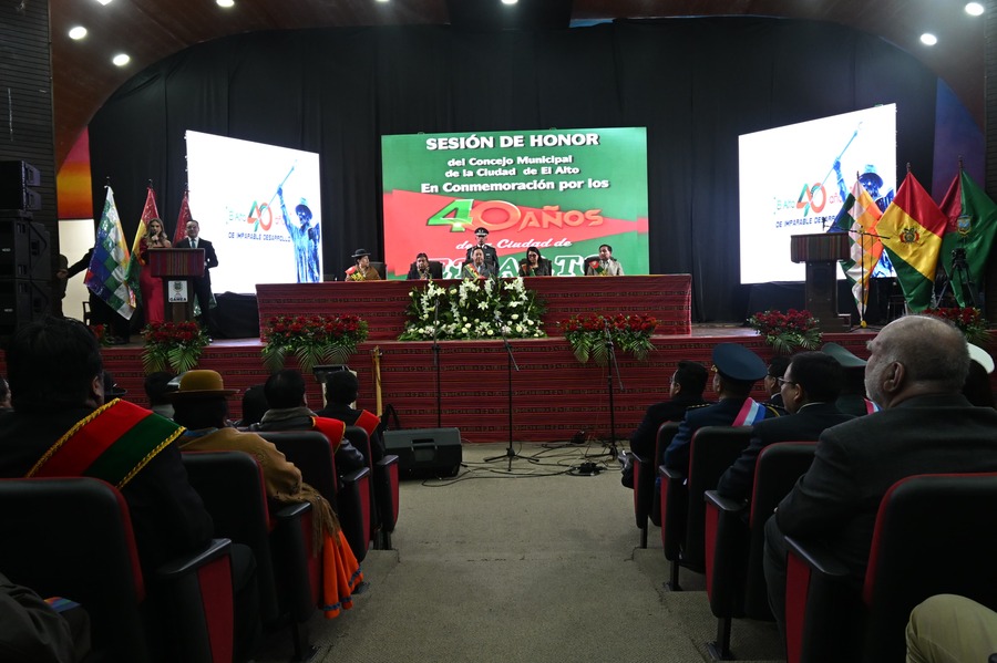 Este año se tienen programadas 10.700 instalaciones de gas domiciliario en El Alto