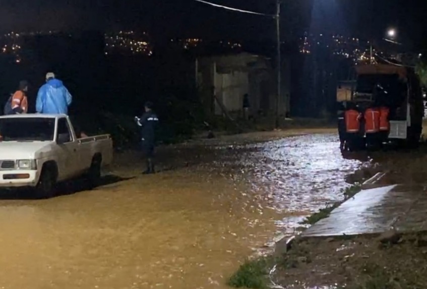 Desborde de torrentera afecta a 53 viviendas en la OTB San Marcos al sur de Cochabamba