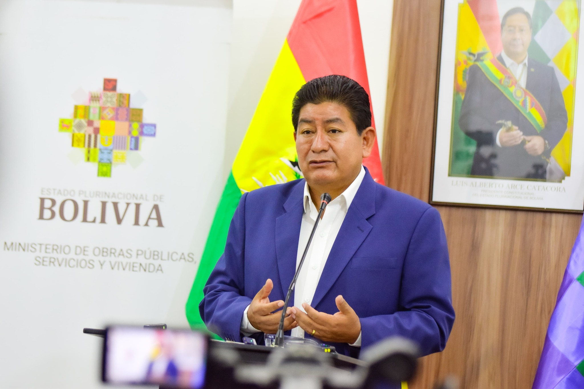 BID expresa interés por financiar la nueva línea Carmesí de Mi Teleférico