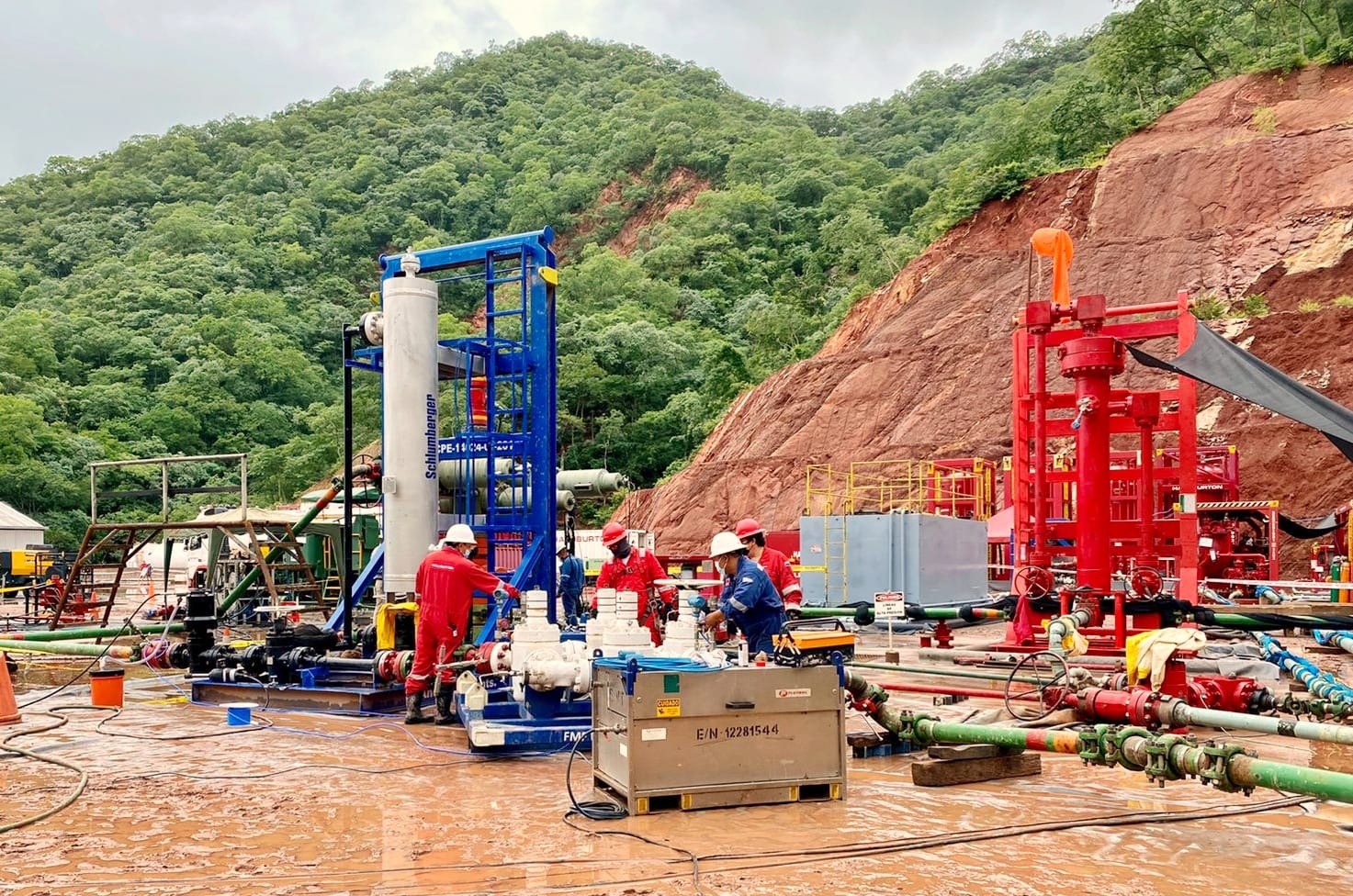 Reiteran que caída de producción de hidrocarburos se debe al descuido de la nacionalización 