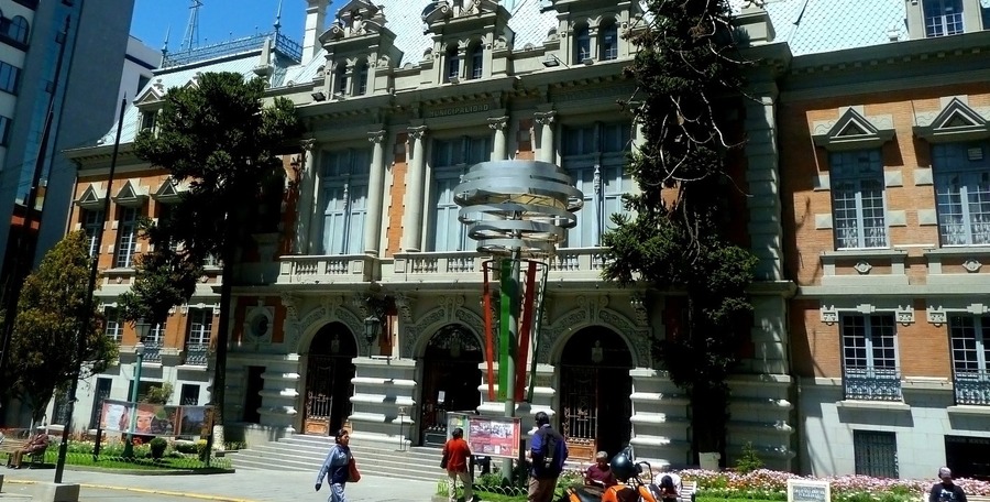 Exalcalde de La Paz Luis R.H. y su esposa son declarados rebeldes por presunta legitimación de ganancias ilícitas