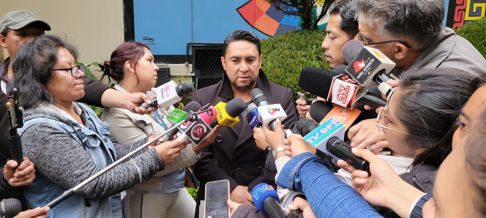 Viceministro Siles: Bajan los precios de la carne de pollo y de res