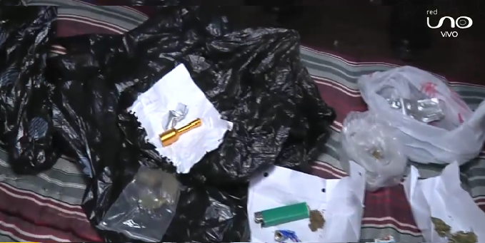 Arrestan a 24 personas en posesión de sustancias controladas y por consumir bebidas alcohólicas en un alojamiento