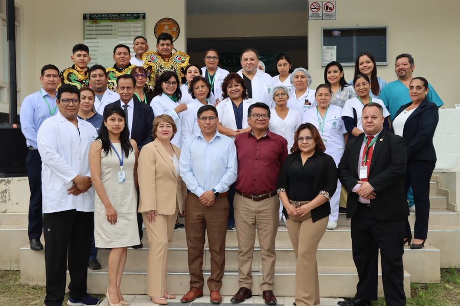 Acreditan la calidad del servicio que presta personal de un centro de salud de la CNS en Sacaba 