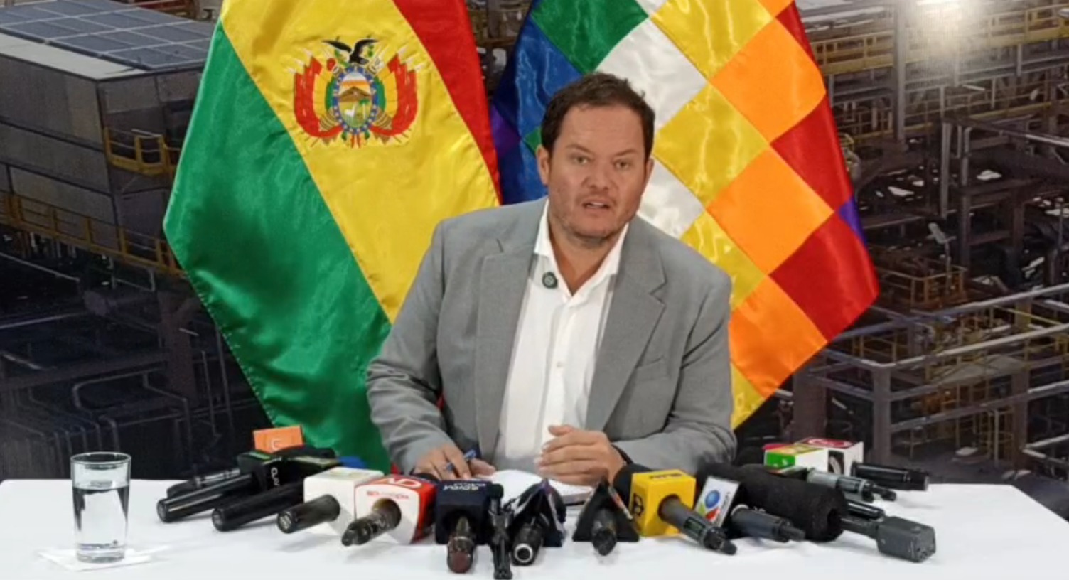 YPFB niega sobreprecio en importación de combustibles, alista foro para explicar proceso de compra e importación 