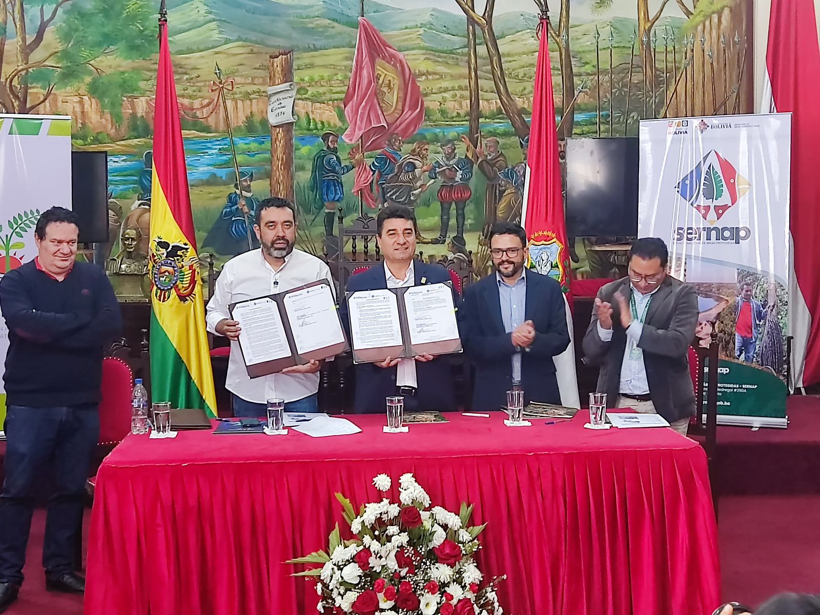 Acuerdo viabiliza obras de alcantarillado en Tarija y resguardo de la Reserva de Sama