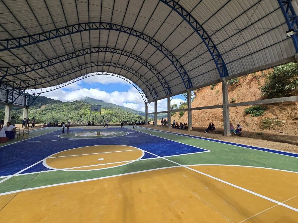 Fonadin celebra 41 aniversario de la comunidad Dos Ríos Pumiri, con la entrega de un moderno tinglado polifuncional. Foto: Fonadin