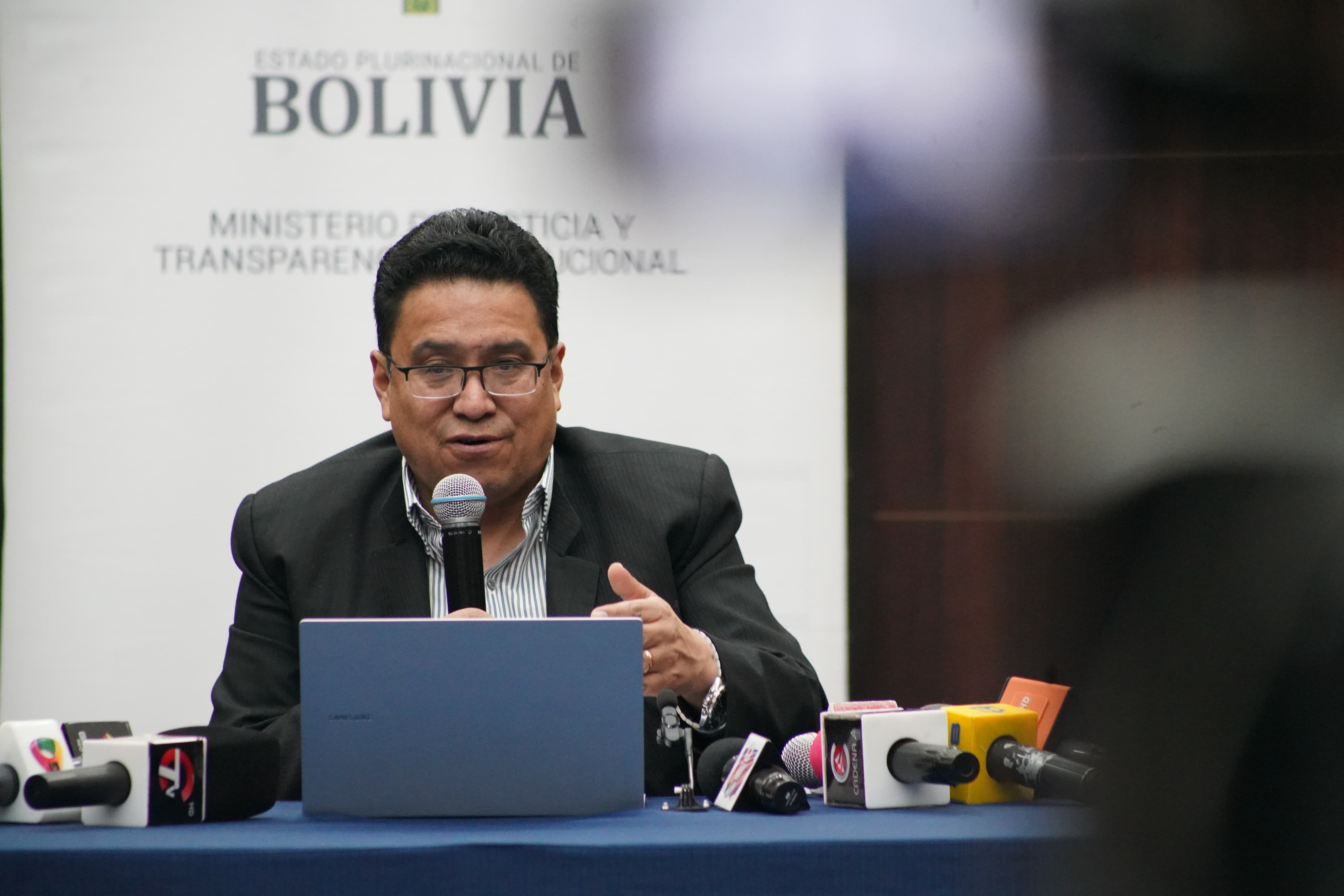 Ministro Siles asegura que está vigente orden de aprehensión contra Morales tras decisión de juez de La Paz