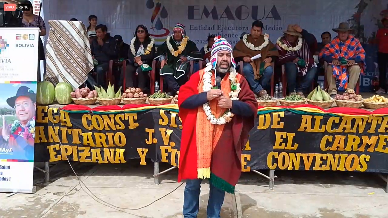 En Cochabamba entregan sistema de alcantarillado y firman convenio para una presa por más de Bs 29 millones