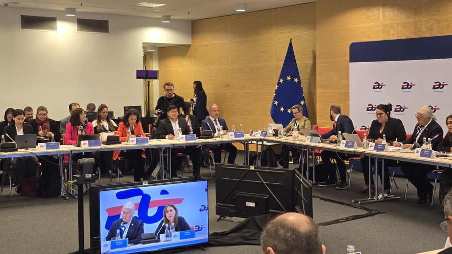 Bolivia participa en encuentro birregional en Polonia para fortalecer la lucha antidrogas