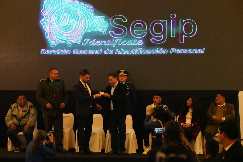 Jóvenes desde los 16 años pueden acceder a permiso de conducción, Arce dice que es parte de la inclusión