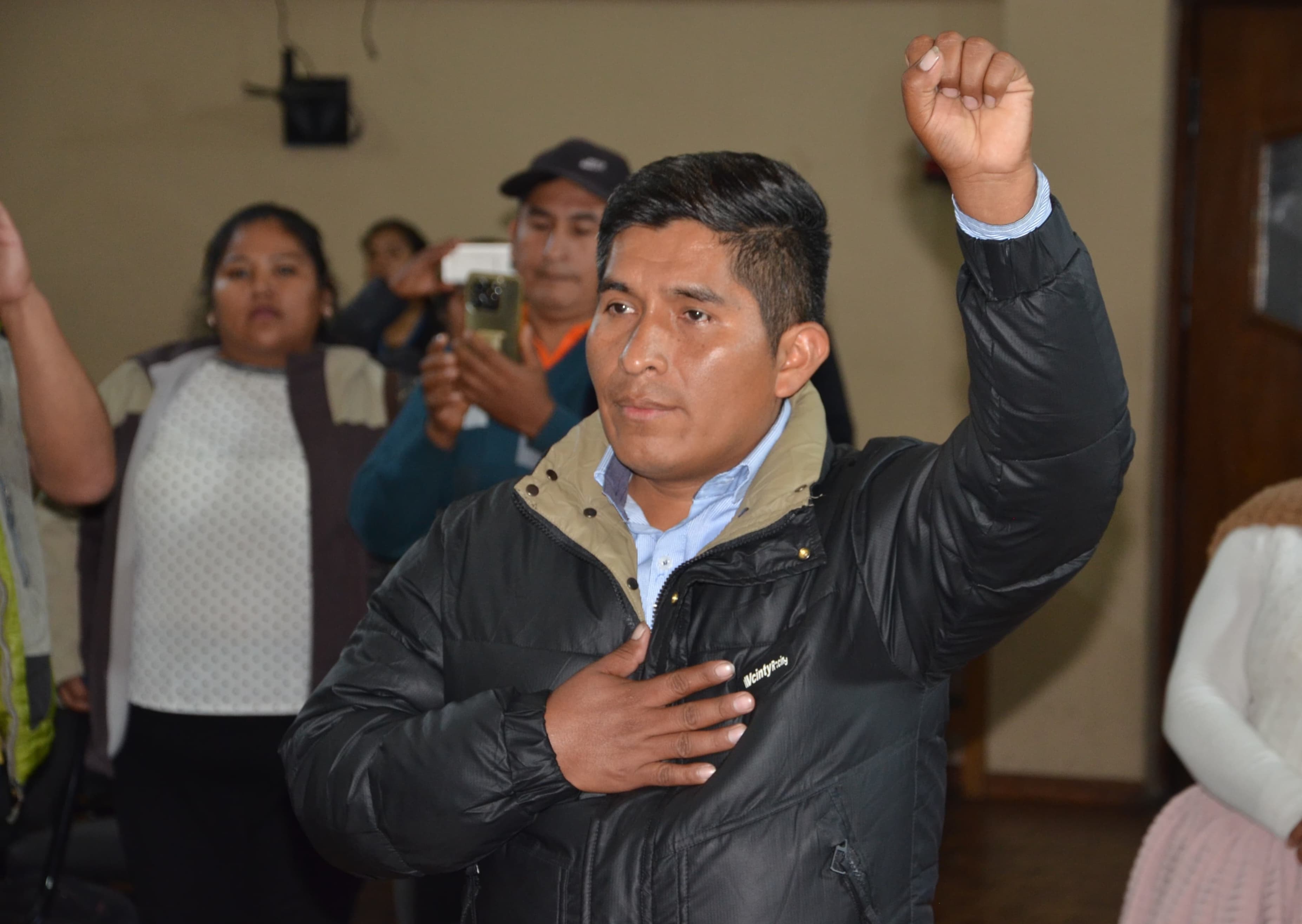 Posesionan a Ramiro Canqui como nuevo Director de Desarrollo de Regiones Productoras de Coca