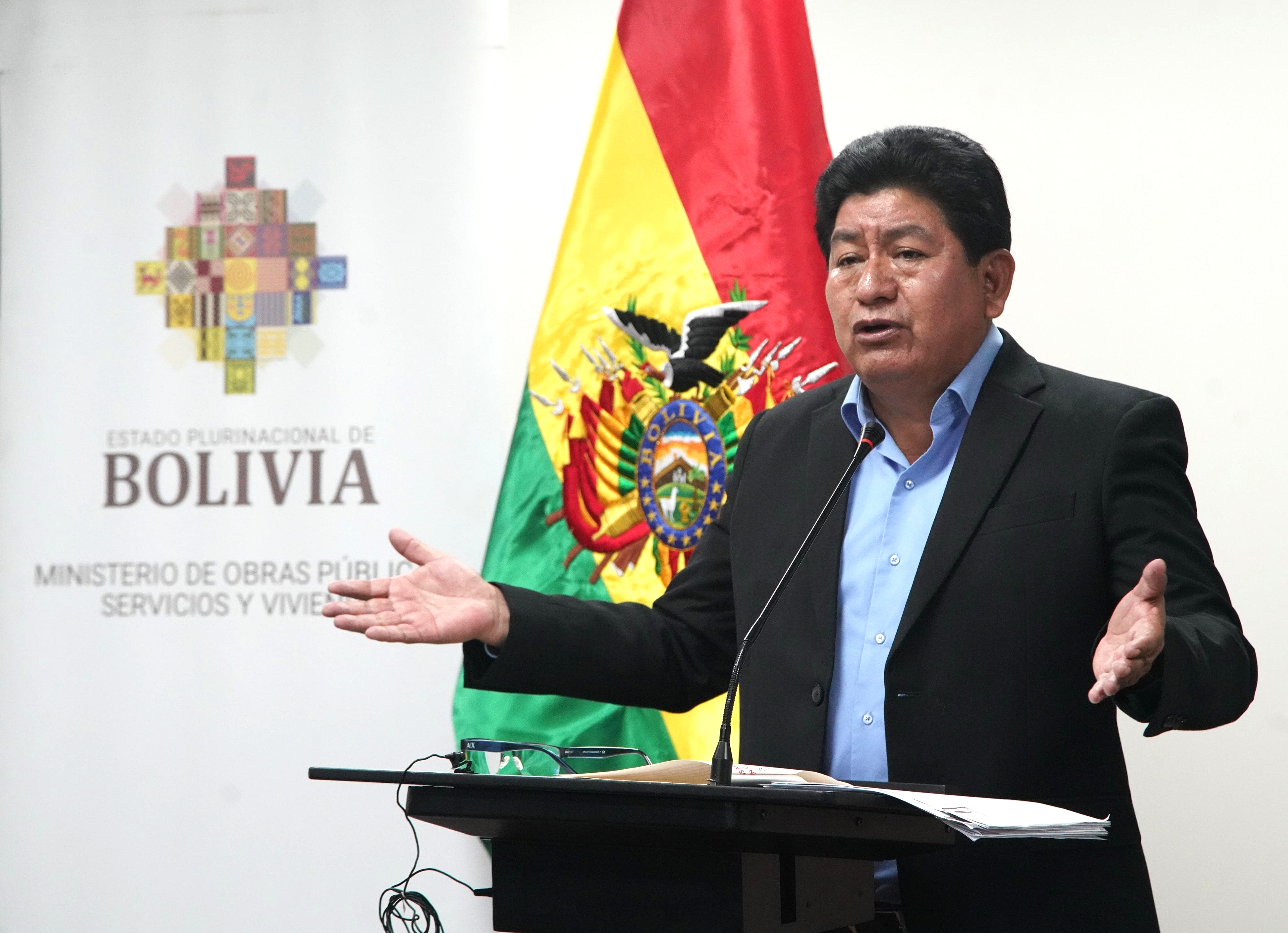 Obras Públicas revela que gobernador Quispe evita transferencia de aeropuertos de Ixiamas y Apolo