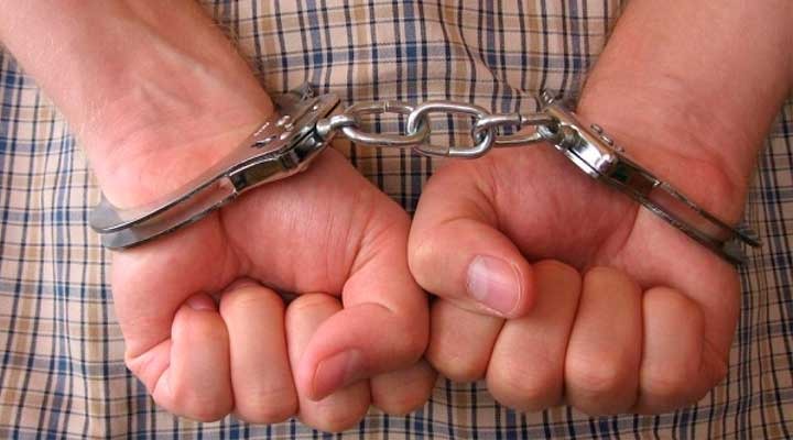 Aprehenden a un hombre en El Alto por intentar matar a su pareja y a su hijo de dos años