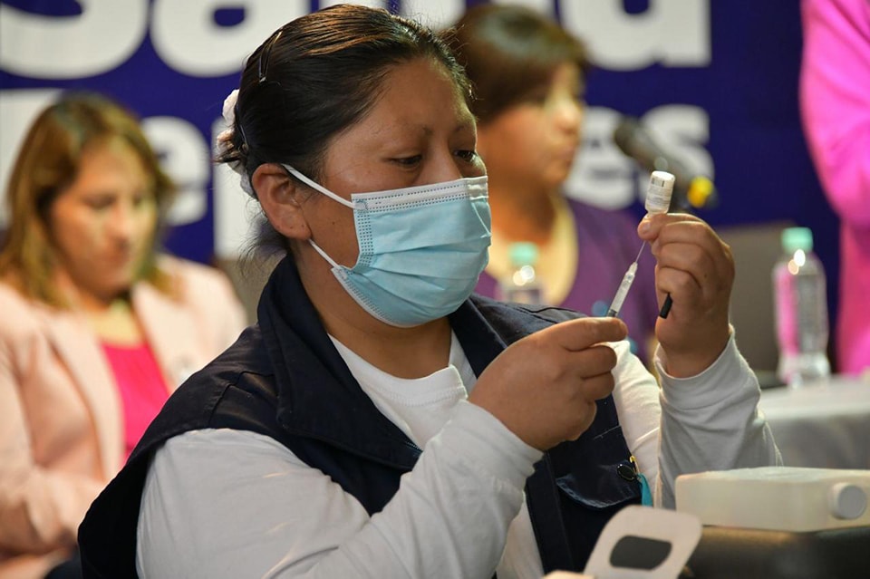 Gobierno distribuye más de 1,5 millones de dosis contra la influenza en los 9 departamentos
