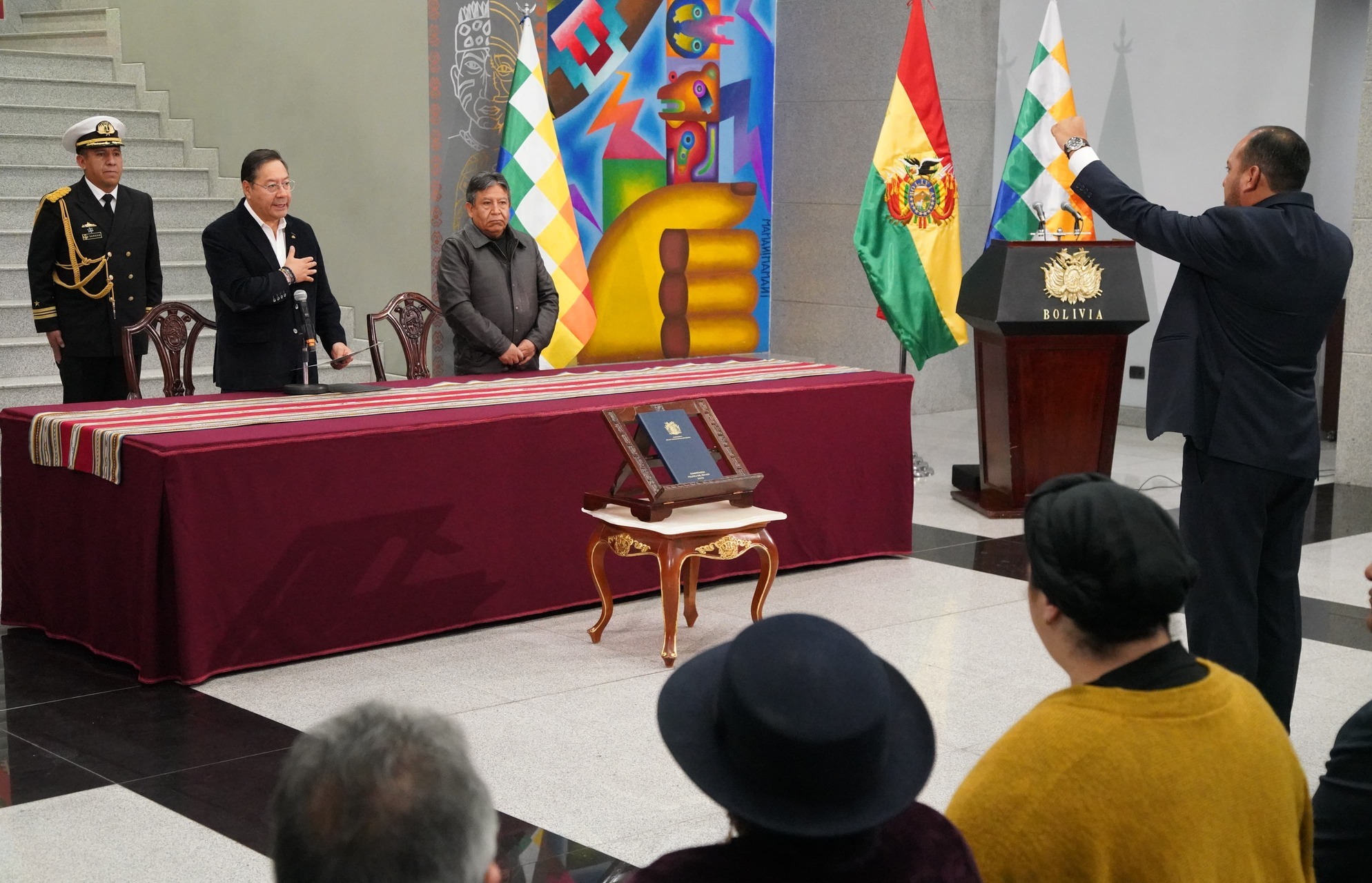 Roberto Ríos asume como ministro de Gobierno