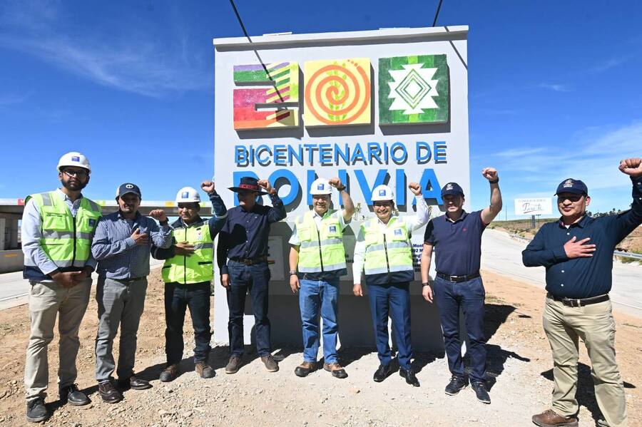 Entregan la doble vía Sucre – Yamparáez en homenaje al aniversario de Chuquisaca y al Bicentenario 